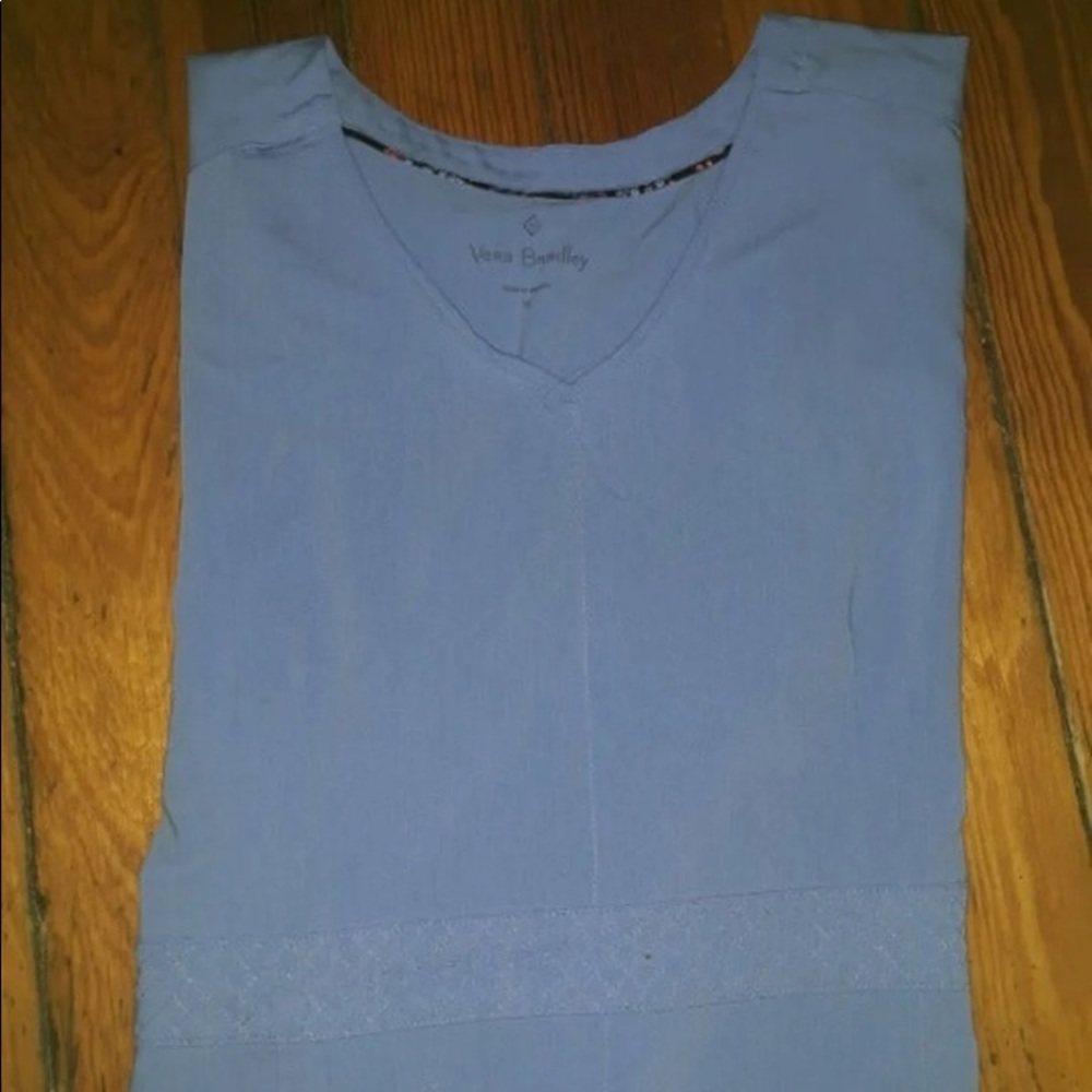 Very Bradley ceil blue scrub top